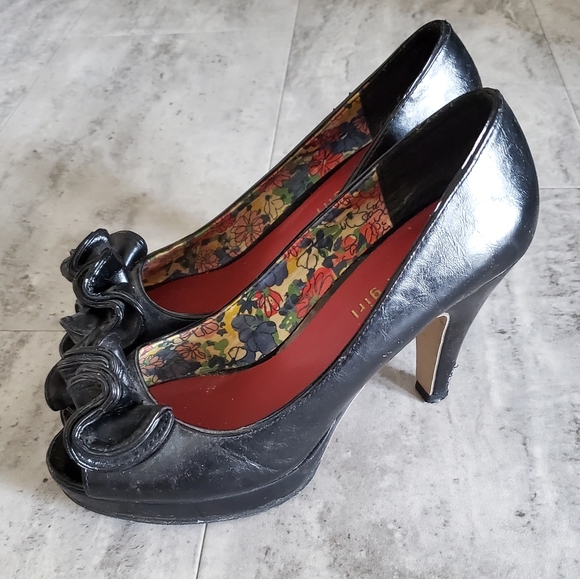 COPY - 2/$30  👠 like new Madden girl heels! size 8 - Picture 2 of 9